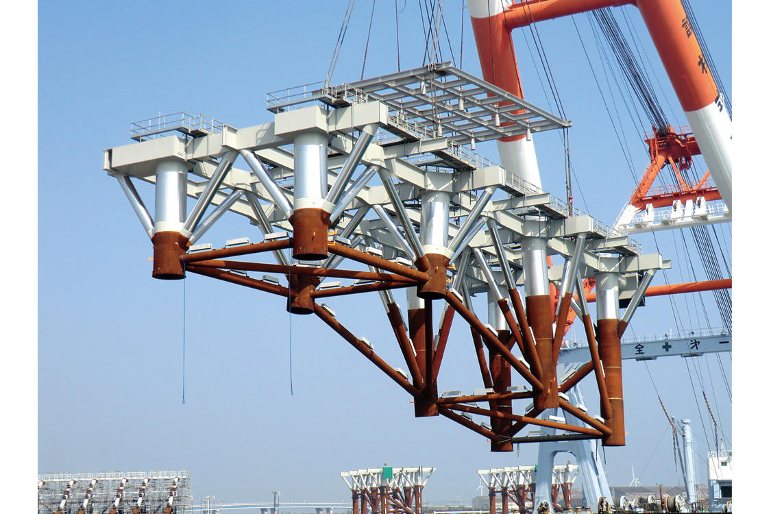 東京港中央防波堤外側地区岸壁(-16m)築造工事