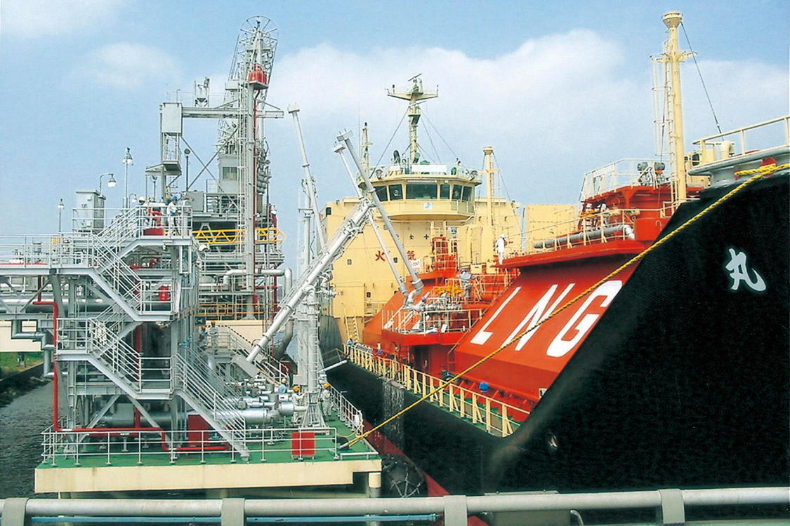 Coastal LNG Tanker Loading Facility IMG